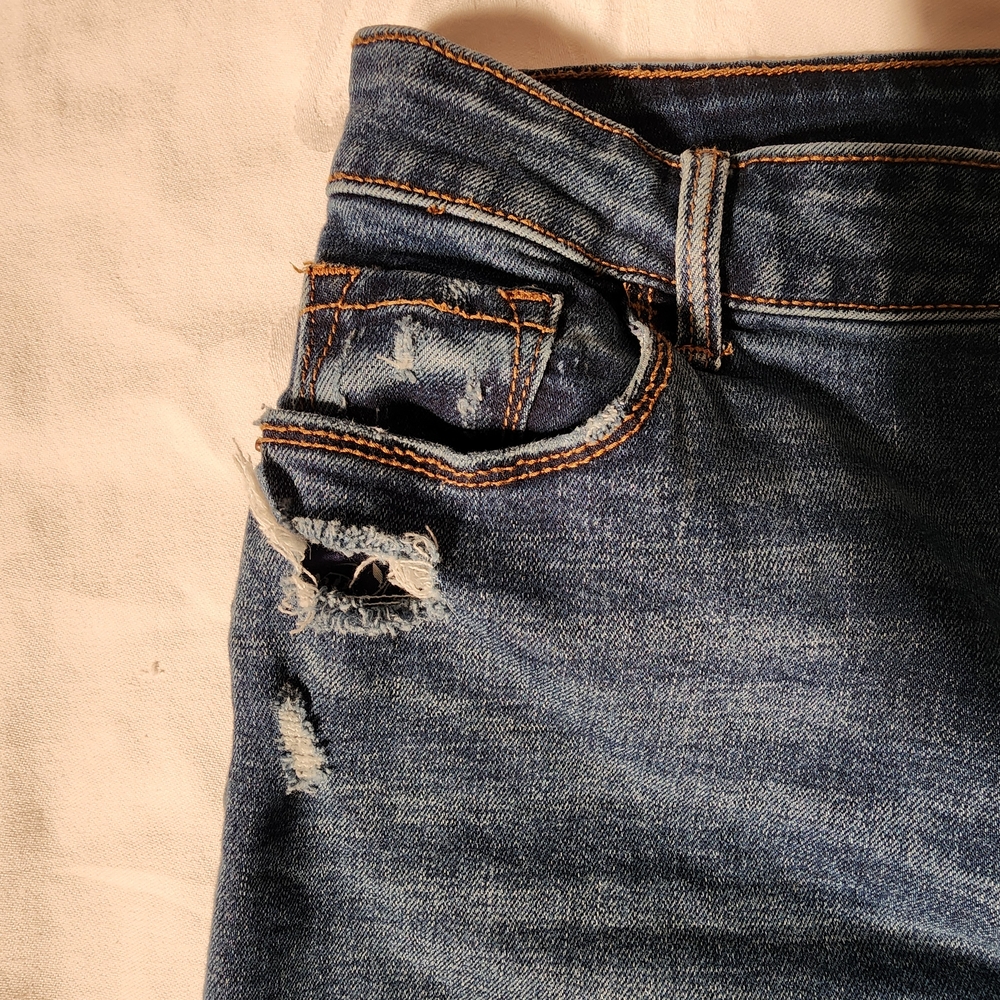 Y2K Old Navy Distressed Bermuda Shorts Jorts - Picture 5 of 8